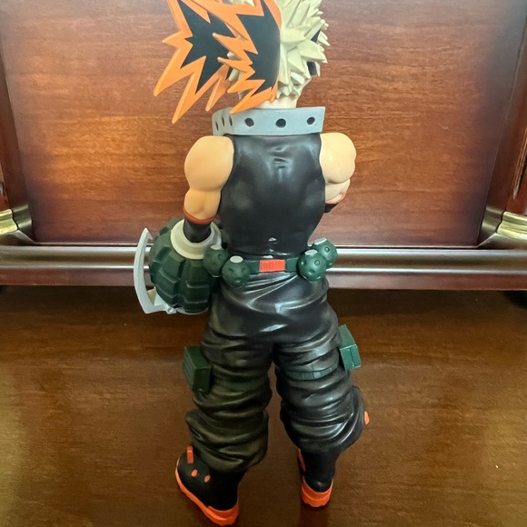 Bakugo Action Figure - Picture 3 of 4